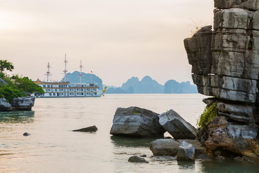 Отель Dragon Legend Cruise Халонг Экстерьер фото